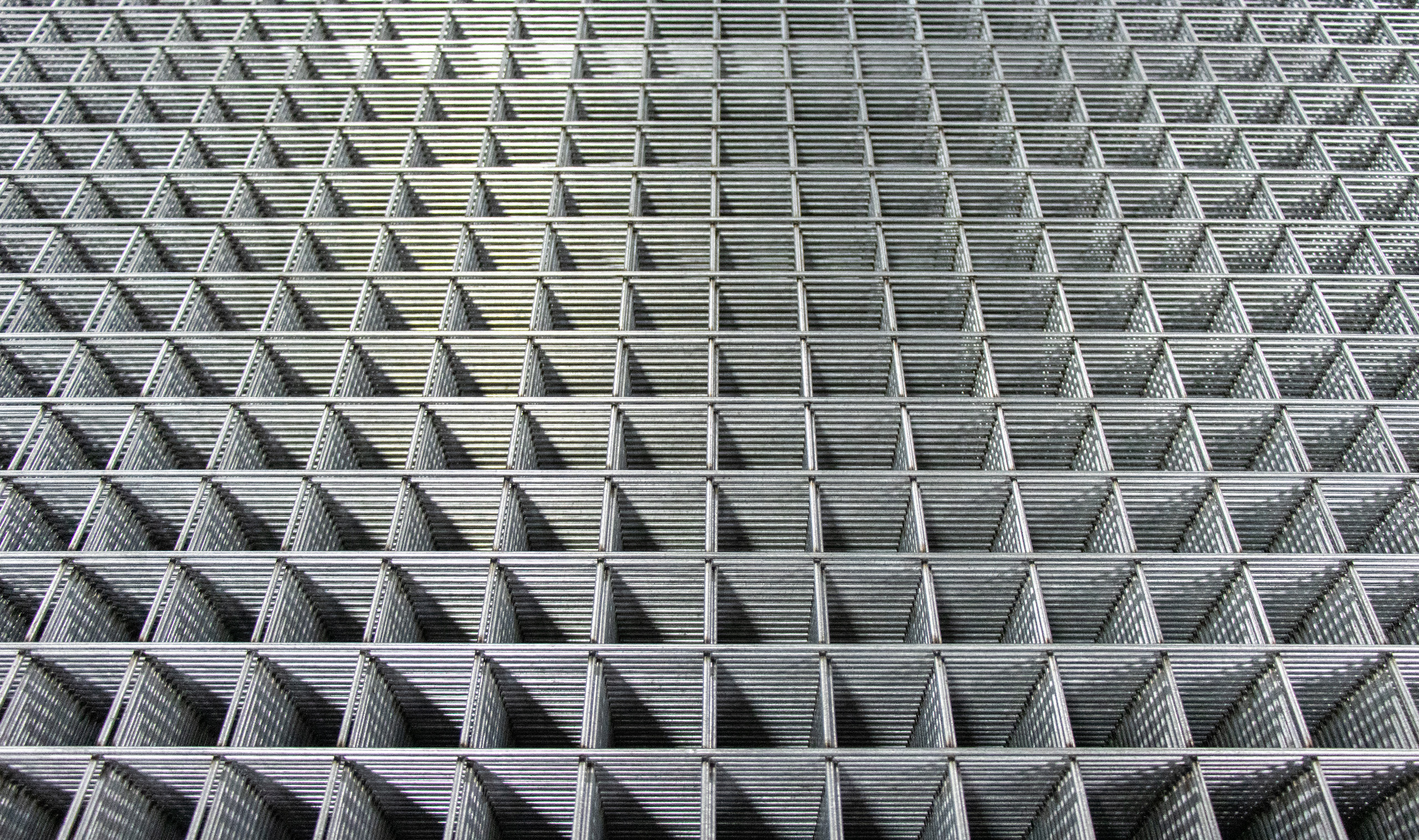 WD-018 Welded Wire Mesh with 2 Inch Opening made of Galvanized Metal