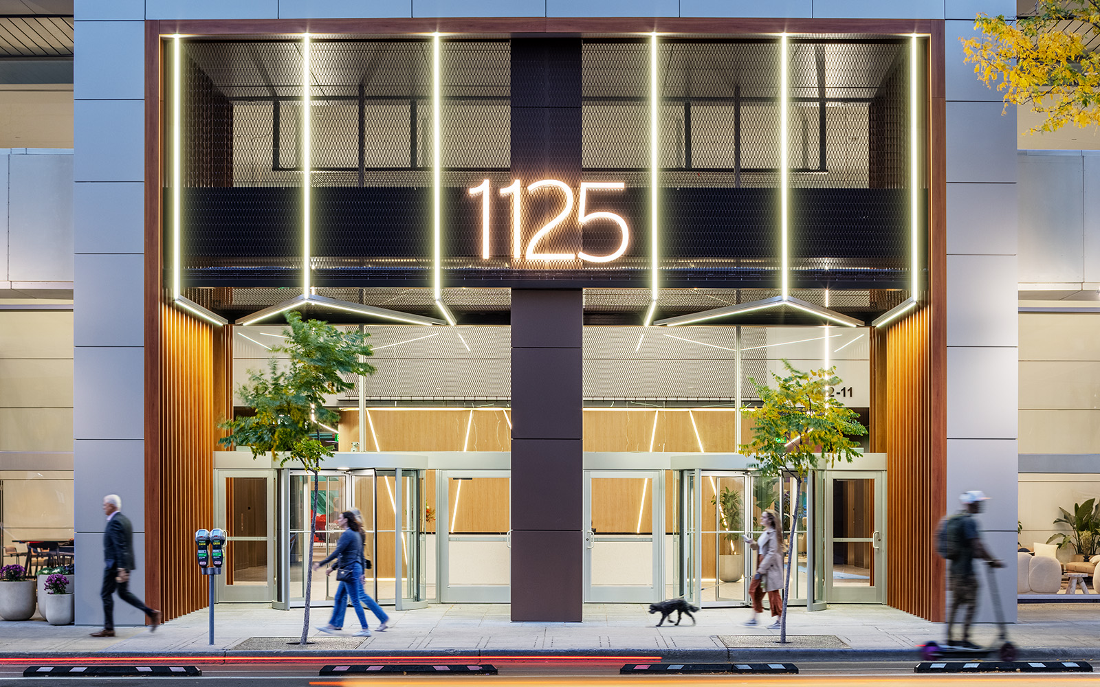 Flexible Wire Mesh as Exterior and Interior Design Element